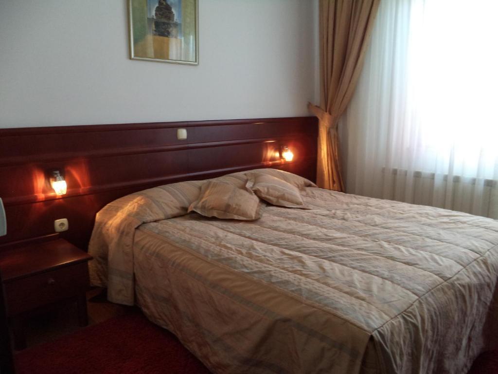 Hotel Dva Bisera Лагадін Номер фото