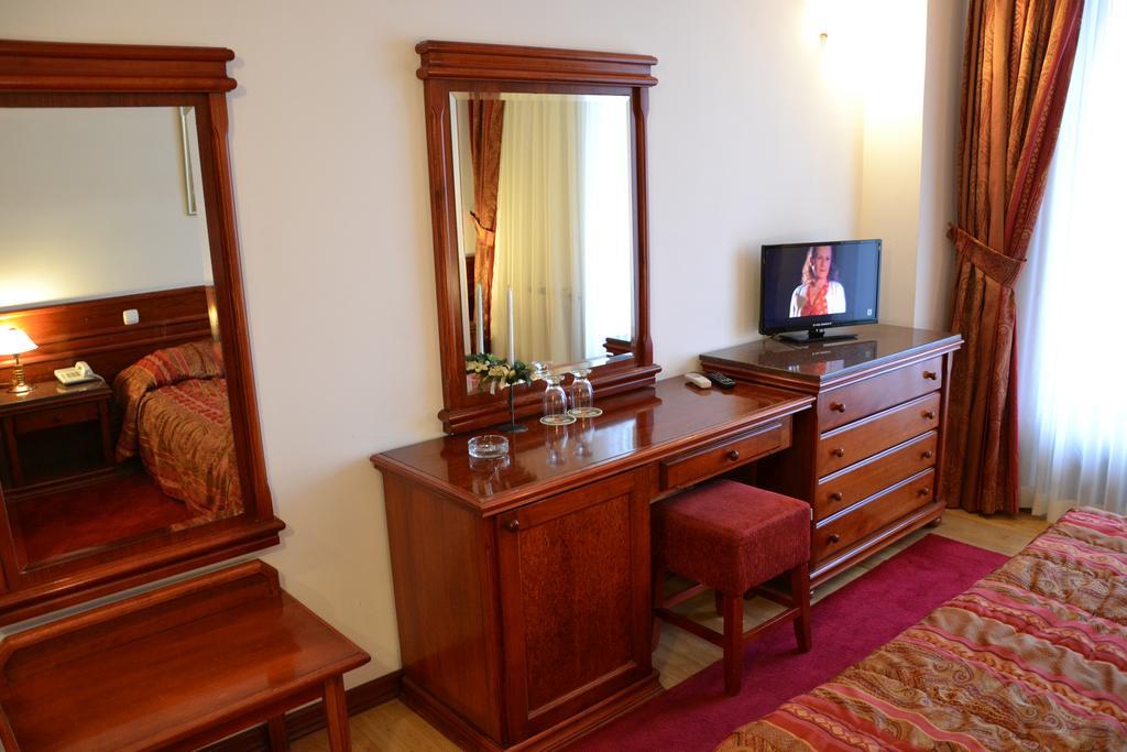 Hotel Dva Bisera Лагадін Екстер'єр фото
