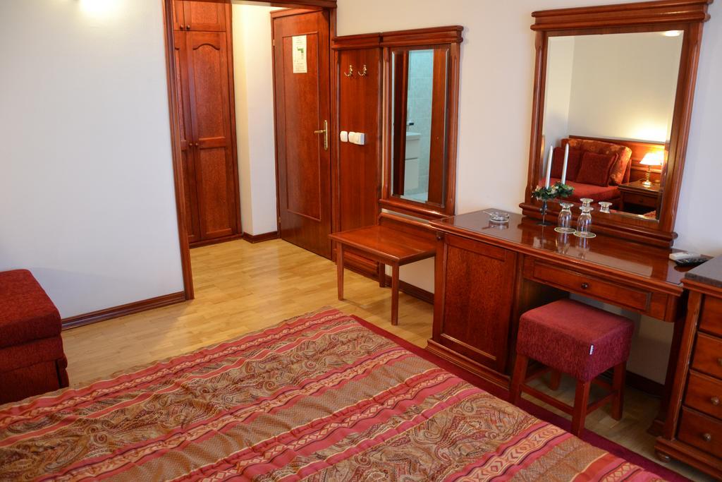 Hotel Dva Bisera Лагадін Екстер'єр фото