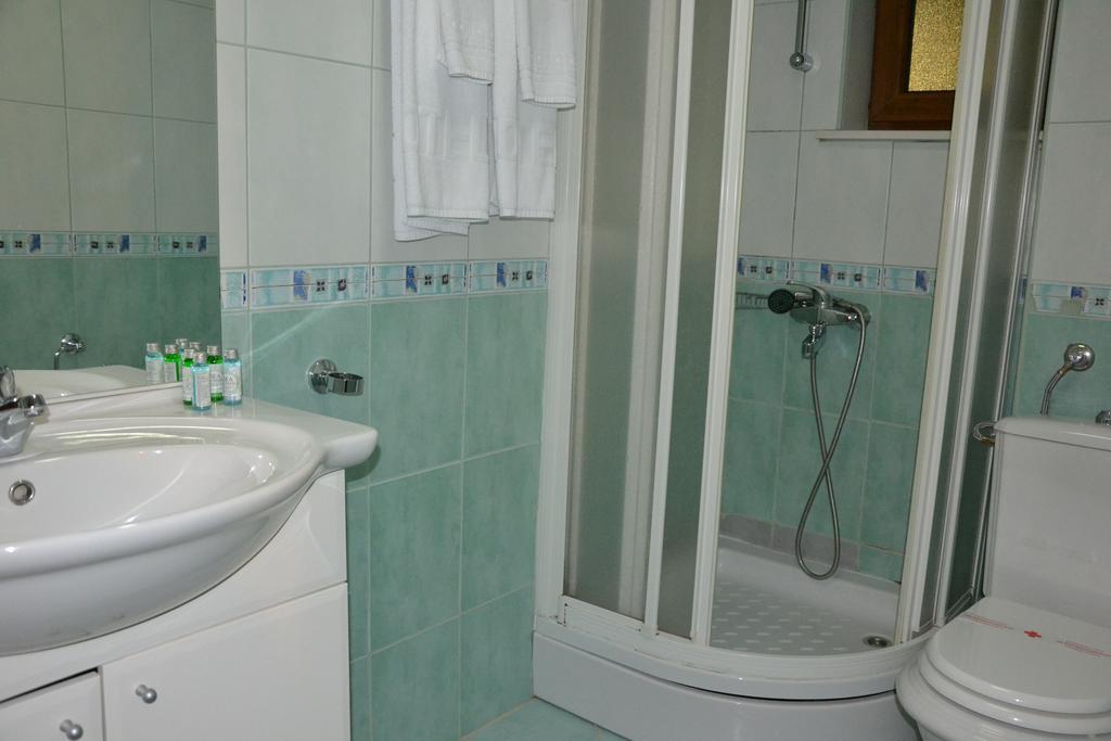 Hotel Dva Bisera Лагадін Номер фото