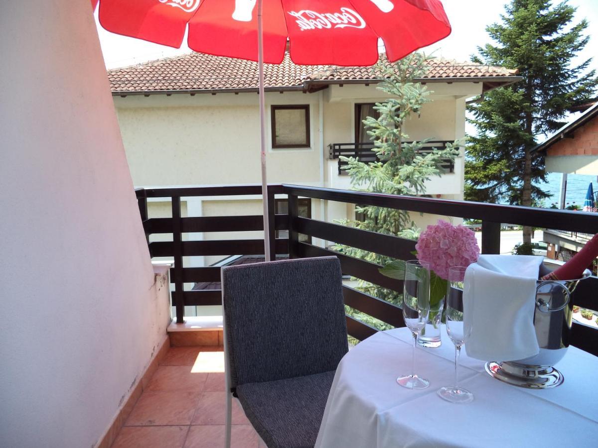 Hotel Dva Bisera Лагадін Номер фото